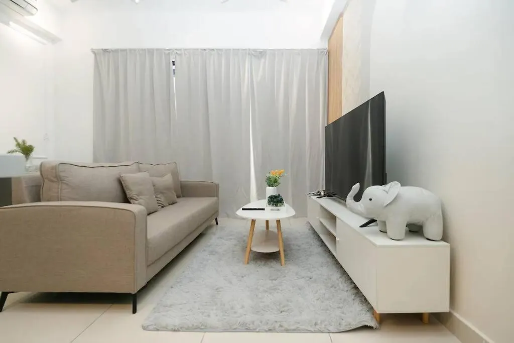 Appartamento Cozy Skyline Retreat At Trion Kl, Level 63 Kuala Lumpur